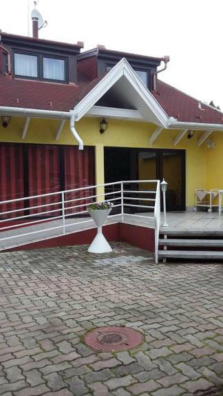 Hotel Napfürdő Vendégház Mezőkövesd Exterior foto
